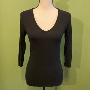 Women's Majestic Filatures Black Long Sleeve Tee Size 2 - Damaged